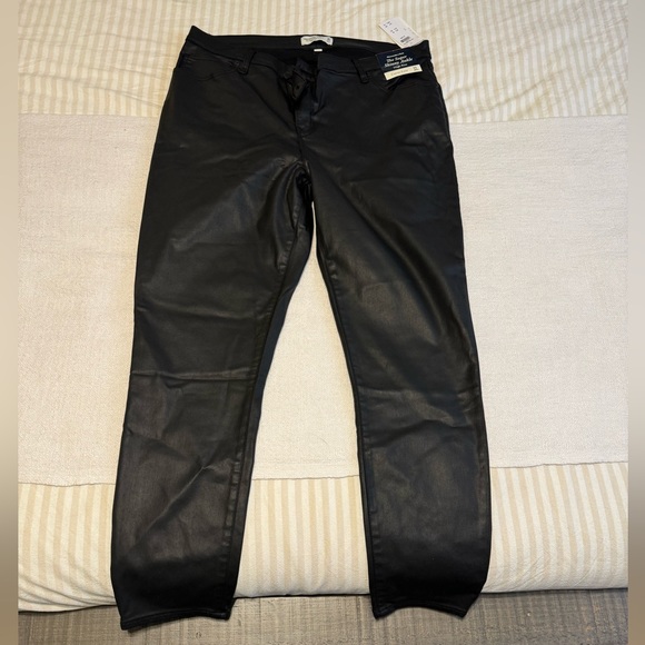 Abercrombie Faux Leather High Rise Skinny Jeans Size 20L - Picture 1 of 4